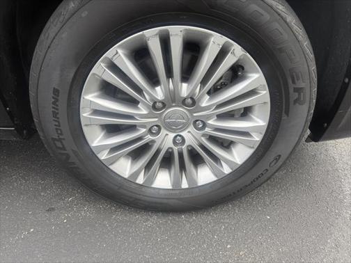 2015 Chrysler Town & Country Touring-L