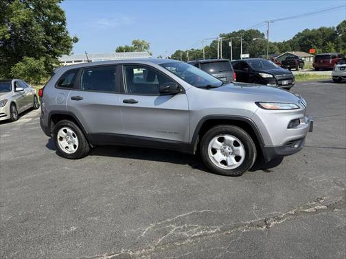 2016 Jeep Cherokee Sport