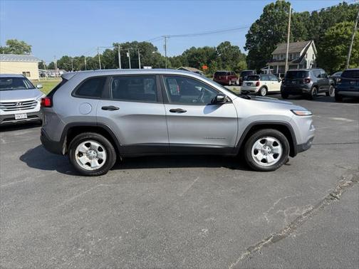2016 Jeep Cherokee Sport