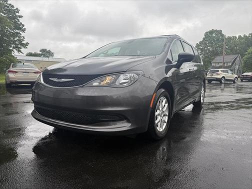 2021 Chrysler Voyager LXI