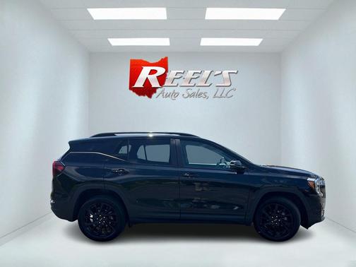 Ebony Twilight Metallic 2023 GMC Terrain SLE
