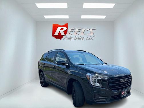 Ebony Twilight Metallic 2023 GMC Terrain SLE