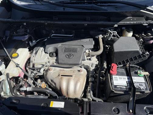 Black Currant Metallic 2018 Toyota RAV4 XLE