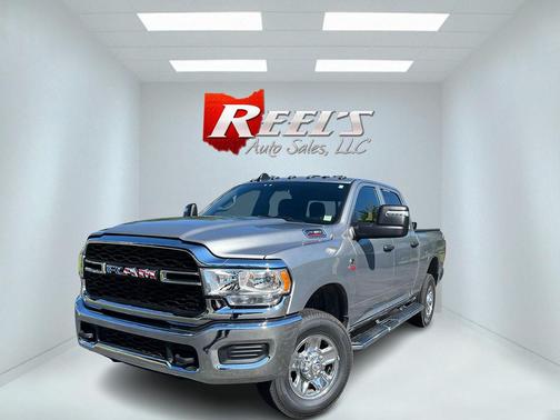 Billet Silver Metallic Clearcoat 2024 RAM 2500 Tradesman Crew Cab 4x4 6'4' Box