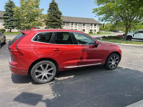 2021 Volvo XC60 T5 Inscription