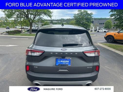 Gray Metallic 2022 Ford Escape SE