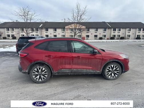 2020 Ford Escape SE Sport Hybrid