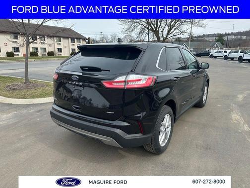Black Metallic 2024 Ford Edge SEL