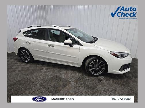 Crystal White Pearl 2022 Subaru Impreza Limited