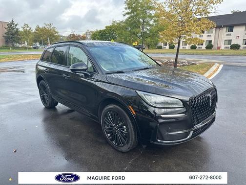 2025 Lincoln Corsair Premiere