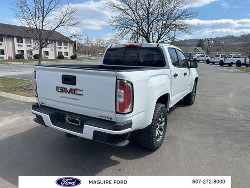 2022 GMC Canyon AT4 w/Leather