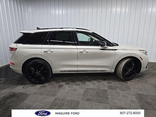 2024 Lincoln Corsair Reserve