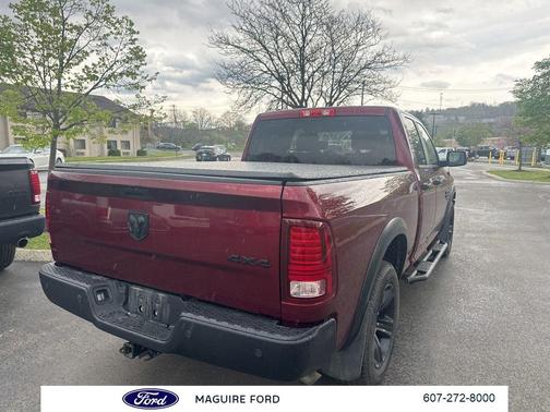 Delmonico Red Pearlcoat 2022 RAM 1500 Classic SLT