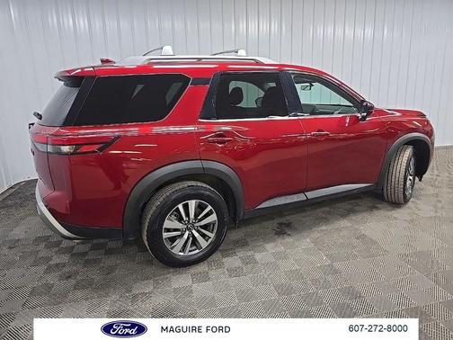 Scarlet Ember 2023 Nissan Pathfinder SL