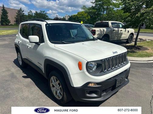 Alpine White 2017 Jeep Renegade Latitude