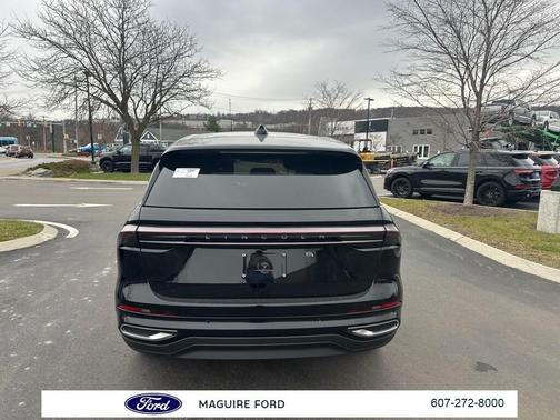 Black 2026 Lincoln Nautilus Premiere