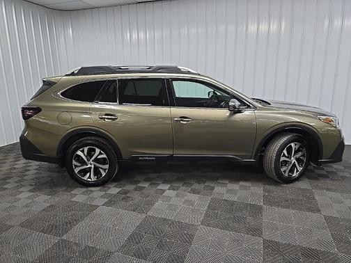 2022 Subaru Outback Touring XT
