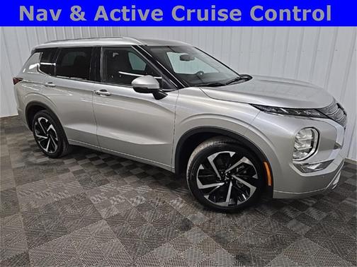 2023 Mitsubishi Outlander SEL