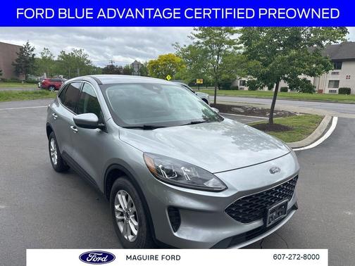 Silver Metallic 2021 Ford Escape SE