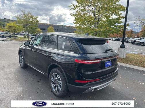 2025 Lincoln Corsair Premiere