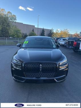 2025 Lincoln Corsair Premiere