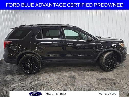 Black 2019 Ford Explorer sport