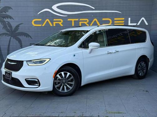 2021 Chrysler Pacifica Hybrid Touring L
