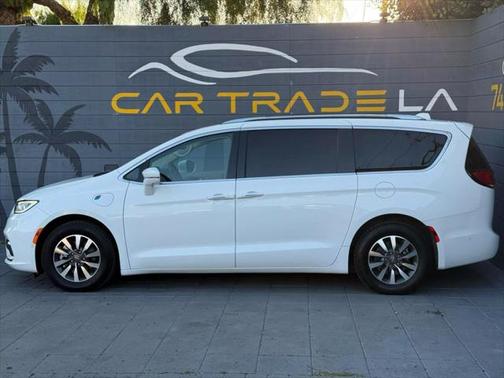 2021 Chrysler Pacifica Hybrid Touring L
