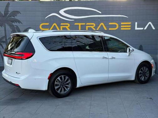 2021 Chrysler Pacifica Hybrid Touring L