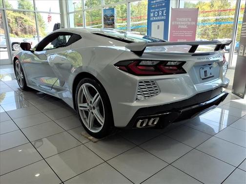 2026 Chevrolet Corvette Stingray w/1LT