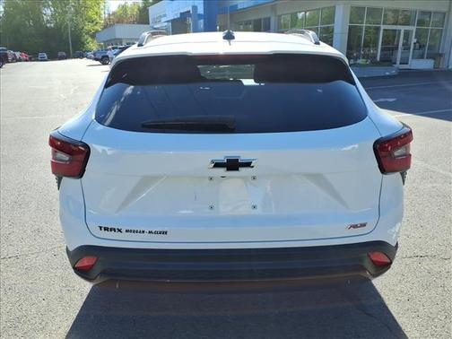 Summit White 2024 Chevrolet Trax 2RS