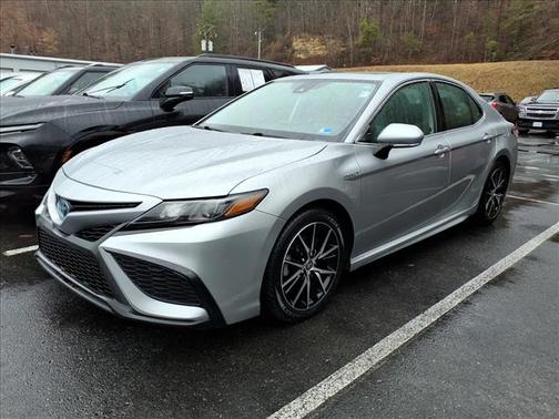 2021 Toyota Camry Hybrid SE
