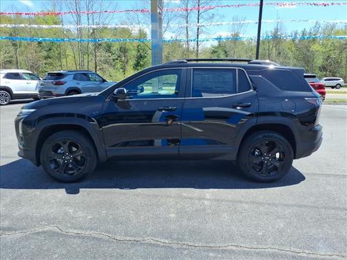 Mosaic Black Metallic 2026 Chevrolet Equinox LT