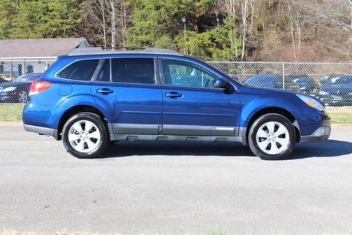 Photo 5 of 48 of 2011 Subaru Outback 2.5i Limited