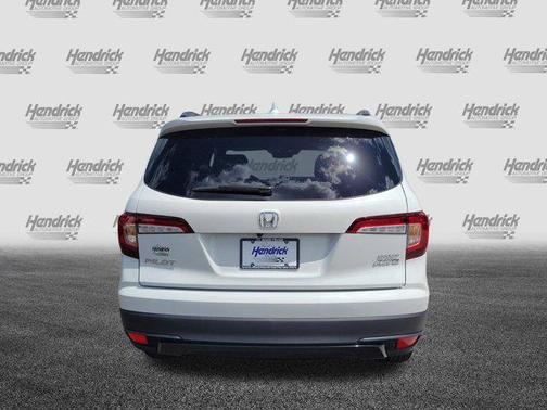 Platinum White Pearl 2022 Honda Pilot AWD Sport