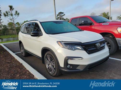 Platinum White Pearl 2022 Honda Pilot AWD Sport
