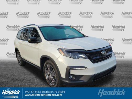 Platinum White Pearl 2022 Honda Pilot AWD Sport
