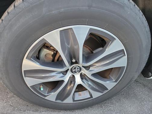 Wind Chill Pearl 2022 Toyota Highlander Hybrid XLE