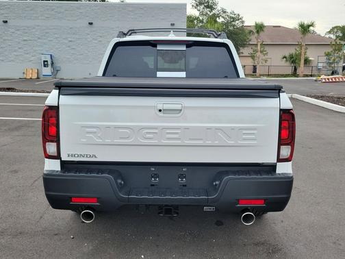 Platinum White Pearl 2026 Honda Ridgeline RTL
