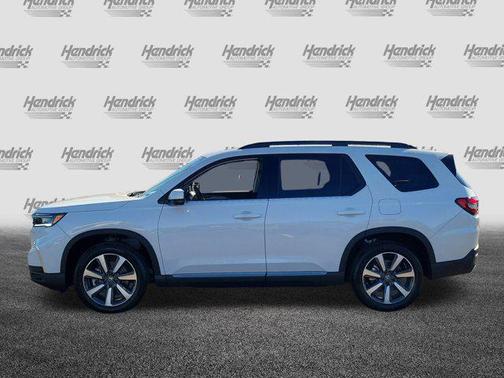 2025 Honda Pilot Touring 8-Passenger