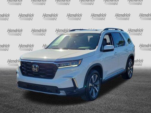 2025 Honda Pilot Touring 8-Passenger