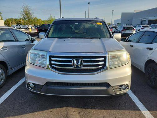 Alabaster Silver Metallic 2015 Honda Pilot Touring