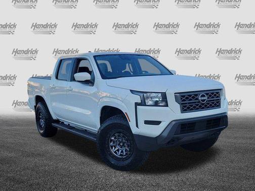 2023 Nissan Frontier SV