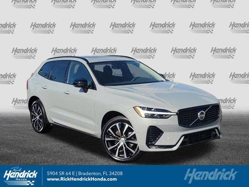 2025 Volvo XC60 B5 Plus