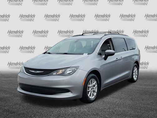 Billet Silver Metallic Clearcoat 2021 Chrysler Voyager LXI