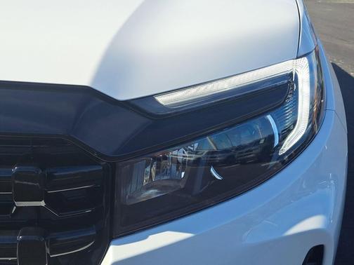 Platinum White Pearl 2026 Honda Ridgeline Black