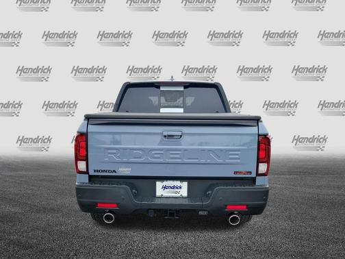 Sonic Gray Pearl 2026 Honda Ridgeline TrailSport