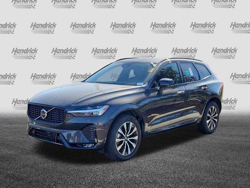 2025 Volvo XC60 B5 Plus