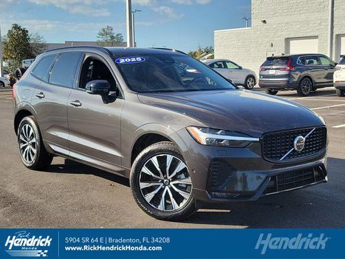 2025 Volvo XC60 B5 Plus