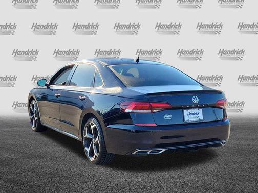 Deep Black Pearl 2020 Volkswagen Passat 2.0T R-Line